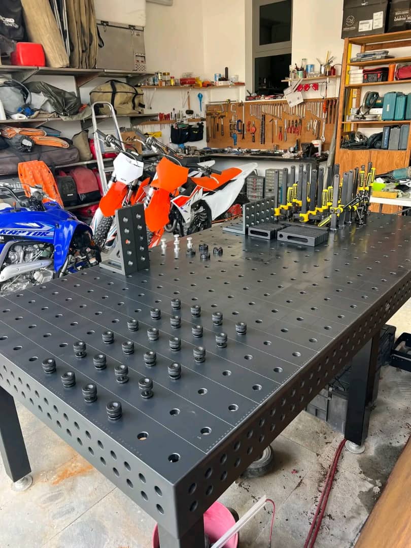 Professional welding table at Mroncy School